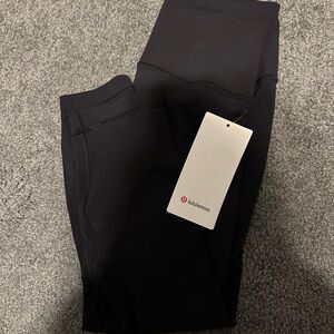 NWT Lululemon 21” Align Crop Black Leggings